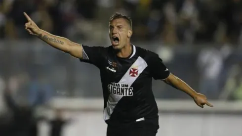 Maxi López elogia Leandro Castán e manda recado para a torcida do Vasco