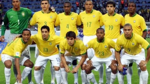 Zagueiro pentacampeão se aposenta após 22 anos de carreira