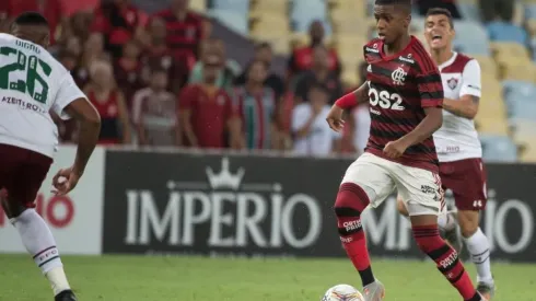 Clássico dos Milhões é marcado por ofensas; Flamengo perde por 1 a 0