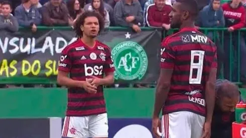 Flamengo anuncia renovação com volante até 2023