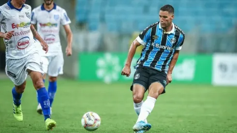 Thiago Neves enaltece apoio da torcida em estreia pelo Grêmio