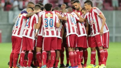 Náutico enfrenta o Vitória-PE com uma equipe alternativa