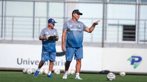Renato: time terá mudança contra o Aimoré (Foto: Lucas Uebel/Grêmio FBPA/Divulgação)
