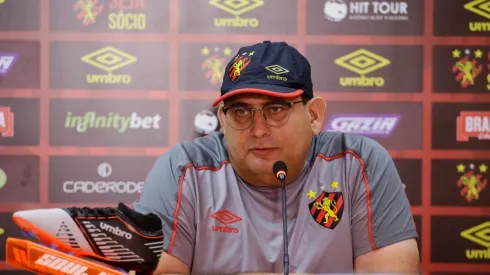 Diretoria do Sport toma decisão sobre futuro de Guto Ferreira