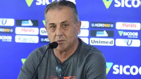 Ocimar Bolicenho deve iniciar negociações com meia Régis, do Bahia