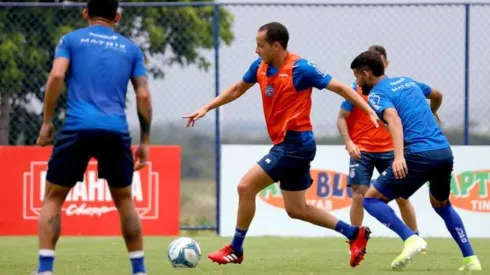 Rodriguinho aparece no BID e Roger estipula data de estreia do camisa 10 no Bahia