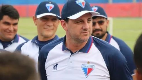 Ceni ainda não sabe qual será a formação inicial do time