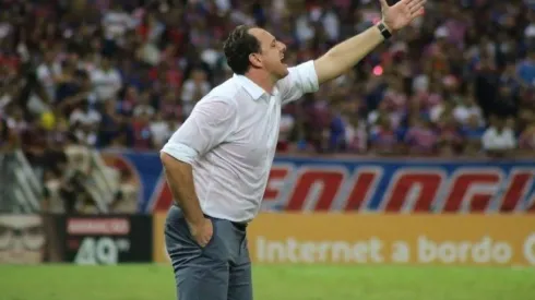 Ceni sobe o tom e não quer bilionário no Fortaleza