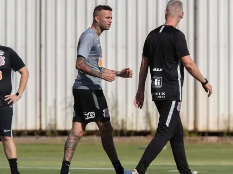 Tiago Nunes prepara escalação inédita contra o Novorizontino