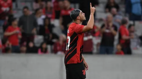 Após marcar gol da vitória, Bissoli compara diferenças no trabalho de Dorival Júnior no Athletico