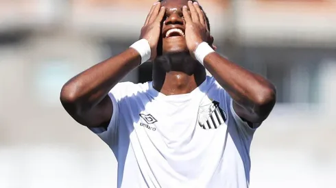 Sem Renyer, Santos procura opções caseiras para substituir o atacante