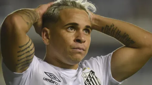 Soteldo se envolve em confusão com companheiro