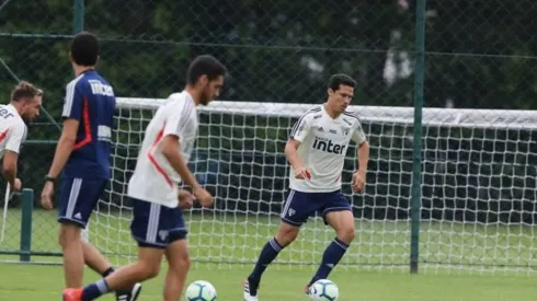 Fernando Diniz pode ter três desfalques para encarar a LDU