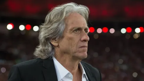 Jorge Jesus pede por um novo lateral-direito no Flamengo