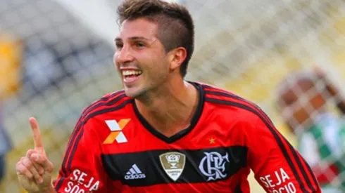 5 perebas que já vestiram a camisa 10 sagrada de Zico no Fla