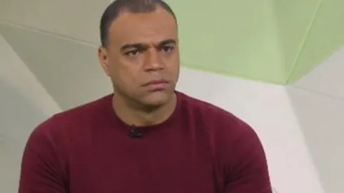 Denílson não fica em cima do muro e, fazendo as vezes de dirigente,