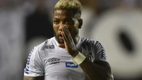 Marinho vem à tona e responde sobre "aliciamento" de Sampaoli no Atlético