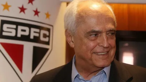 Leco descarta investida em Cavani