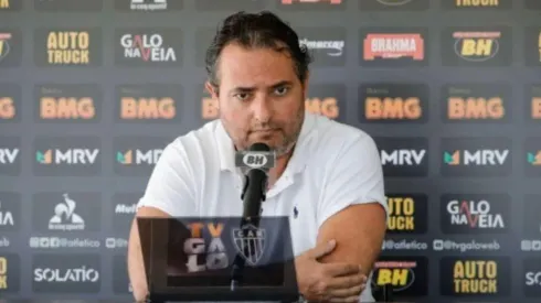 Mattos revela reação de jogadores após redução de salários