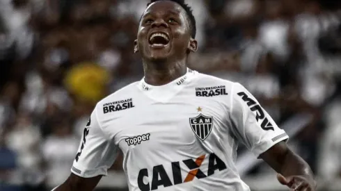 Cazares declara preferência por atuar no Corinthians