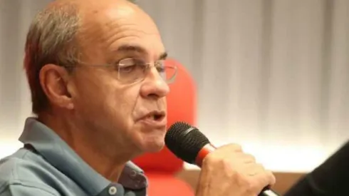 Bandeira de Mello rebate jornalista ao vivo ao ser chamado de covarde