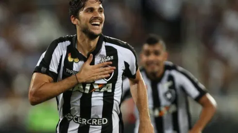 Fogão adota estratégia feita com Rabello para emprestar Bochecha