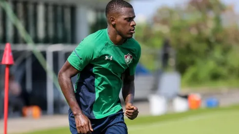 Frazan mira volta ao time titular do Fluminense