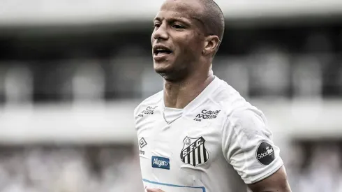 Peres abre o jogo sobre possibilidade de vender Sánchez