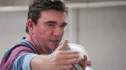 Andrés Sánchez confia em retorno do atacante Jô ao Corinthians