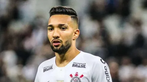 Clayson detalha motivo de sua saída do Corinthians
