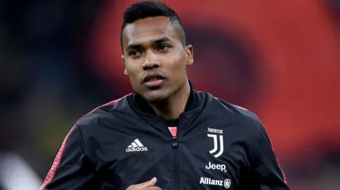 Alex Sandro entra na mira de gigante inglês