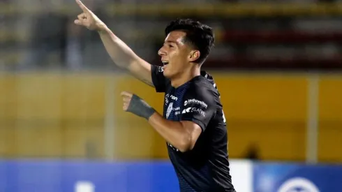 Galo encaminha acordo por meia campeão da Sul-Americana