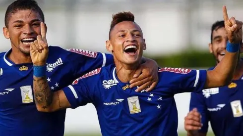 Neílton lamenta falta de oportunidades no Cruzeiro