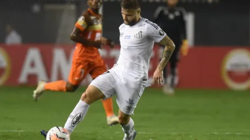 Representante de Sasha abre o jogo sobre futuro do atacante