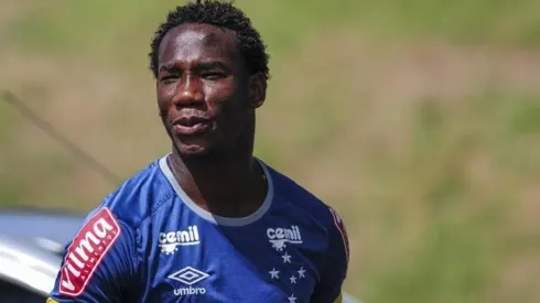 Cruzeiro vê reviravolta em prazo de dívida de Caicedo