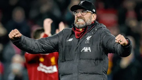 Klopp se posiciona contra término da Premier League fora de campo