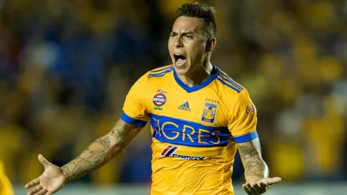 Mattos é direto sobre possibilidade de contratar Vargas