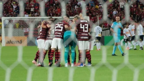 Insatisfeito com falta de espaço, lateral da base do Fla pode estar de saída