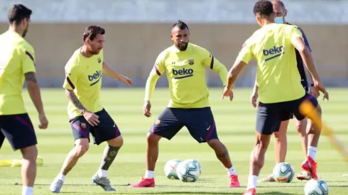 Barcelona esconde nomes em resultados positivos de testes da Covid-19 em elenco