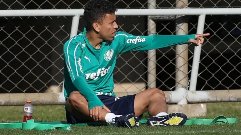 Marcos Rocha detalha conversa com Luxa sobre volta aos treinos