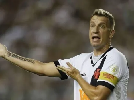 Maxi López "aparece" após polêmica acusação de racismo