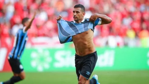 Diego Souza externa vontade para o futuro com a camisa do Grêmio