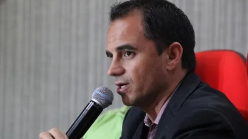 Diretor do Fla não poupa críticas a Rodrigo Caetano: “Nunca ganhou nada