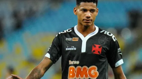 Vasco determina condição para negociar Marrony ao Atlético-MG