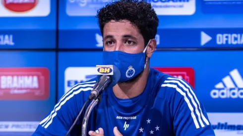 Elenco do Cruzeiro reclama com