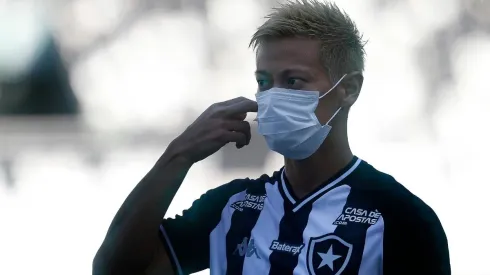 Honda critica volta e Botafogo ameaça abandonar o Carioca