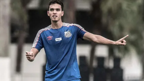 Santos garante reforço após saída de Aguilar