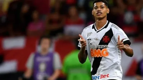 Em mensagem emocionante na web, Marrony se despede do Vasco