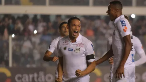 Diretoria do Santos define futuro de atacante