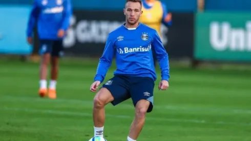 Grêmio prevê R$ 15 milhões por Arthur mais rápido nos cofres